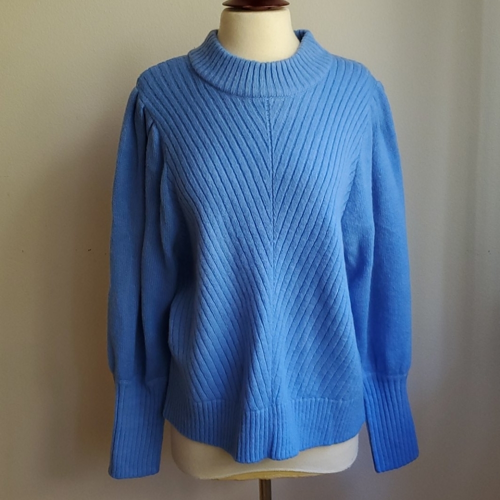 SOAKED in luxury pullover sz M [390]